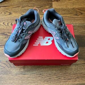 New balance trail running sneakers